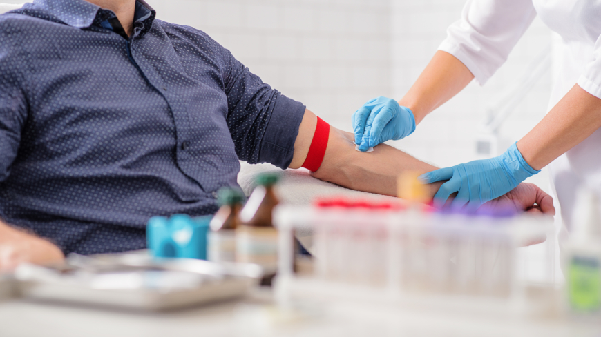 Ett PSA-test är ett enkelt blodprov som tas på sjukhus eller vårdcentral. Foto: Shutterstock